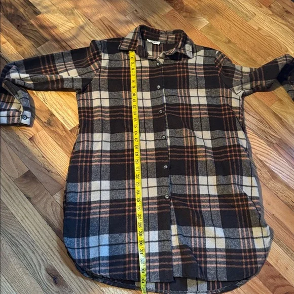 ADORA Flannel Shacket Size Medium Brown, Tan and Orange Plaid - Picture 10 of 10